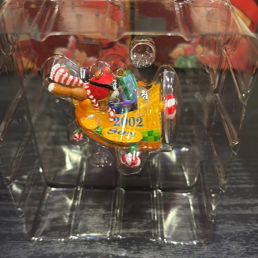 Heirloom Collectibles celebrate holidays